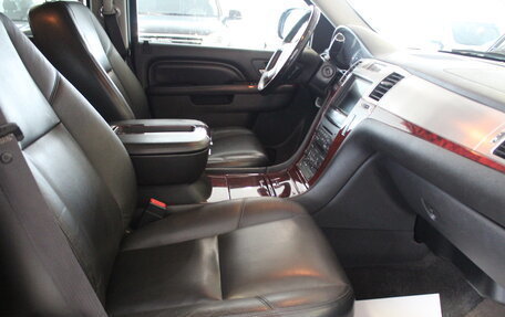 Cadillac Escalade III, 2012 год, 2 495 000 рублей, 10 фотография