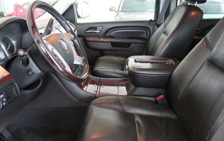 Cadillac Escalade III, 2012 год, 2 495 000 рублей, 8 фотография