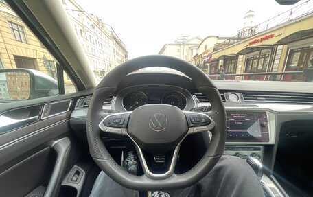 Volkswagen Passat B8 рестайлинг, 2019 год, 3 200 000 рублей, 6 фотография