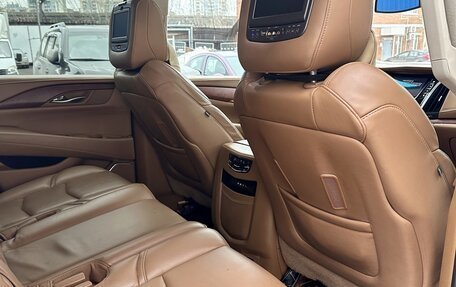 Cadillac Escalade IV, 2016 год, 4 700 000 рублей, 16 фотография