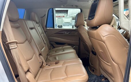 Cadillac Escalade IV, 2016 год, 4 700 000 рублей, 15 фотография