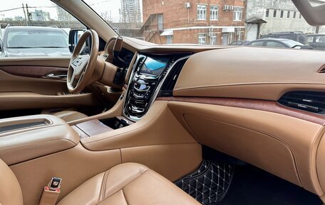 Cadillac Escalade IV, 2016 год, 4 700 000 рублей, 19 фотография
