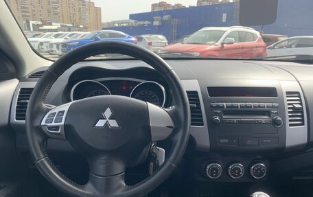 Mitsubishi Outlander III рестайлинг 3, 2012 год, 1 349 000 рублей, 10 фотография