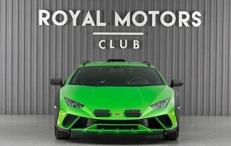 Lamborghini Huracán, 2024 год, 53 000 000 рублей, 2 фотография
