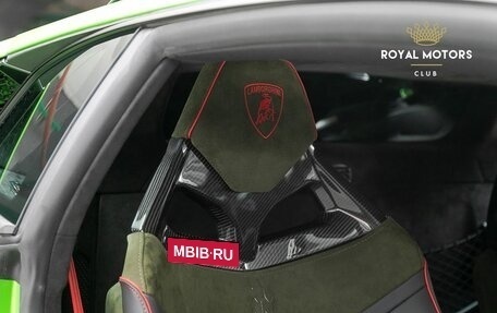 Lamborghini Huracán, 2024 год, 53 000 000 рублей, 22 фотография