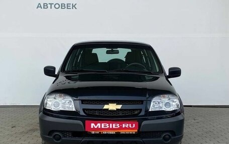Chevrolet Niva I рестайлинг, 2018 год, 868 000 рублей, 2 фотография
