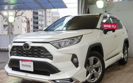 Toyota RAV4, 2020 год, 2 599 000 рублей, 33 фотография