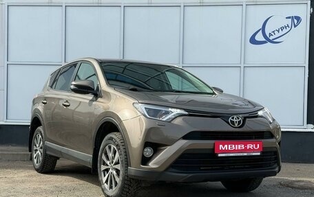 Toyota RAV4, 2018 год, 2 885 000 рублей, 3 фотография