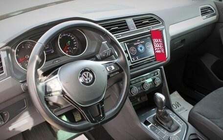 Volkswagen Tiguan II, 2019 год, 2 820 000 рублей, 14 фотография
