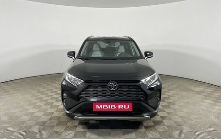 Toyota RAV4, 2021 год, 3 550 000 рублей, 2 фотография
