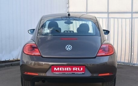 Volkswagen Beetle, 2014 год, 1 815 000 рублей, 6 фотография
