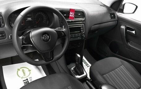 Volkswagen Polo VI (EU Market), 2015 год, 1 375 000 рублей, 9 фотография