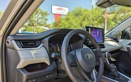 Toyota RAV4, 2024 год, 4 374 500 рублей, 9 фотография