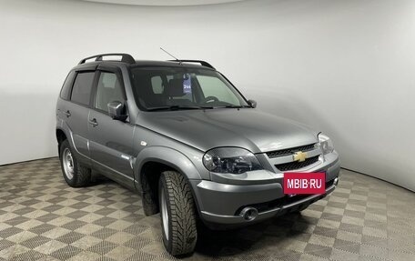 Chevrolet Niva I рестайлинг, 2018 год, 950 000 рублей, 3 фотография