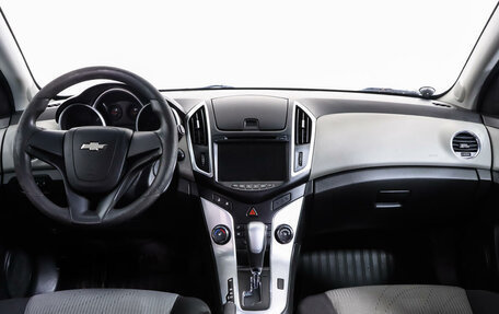 Chevrolet Cruze II, 2013 год, 989 000 рублей, 10 фотография