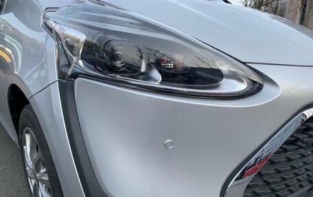 Toyota Sienta II, 2019 год, 1 300 000 рублей, 3 фотография