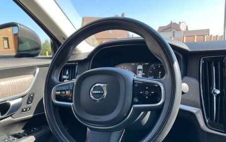 Volvo S90 II рестайлинг, 2021 год, 4 800 000 рублей, 7 фотография