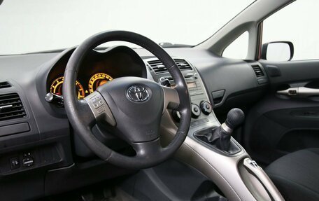 Toyota Auris II, 2007 год, 629 000 рублей, 17 фотография