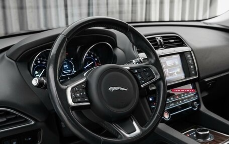 Jaguar F-Pace, 2018 год, 3 095 000 рублей, 21 фотография