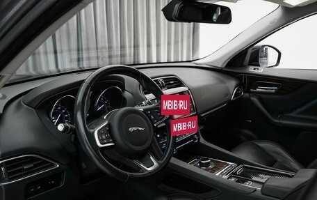Jaguar F-Pace, 2018 год, 3 095 000 рублей, 20 фотография