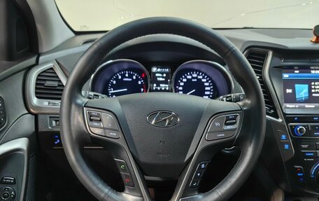 Hyundai Santa Fe III рестайлинг, 2016 год, 2 690 000 рублей, 12 фотография