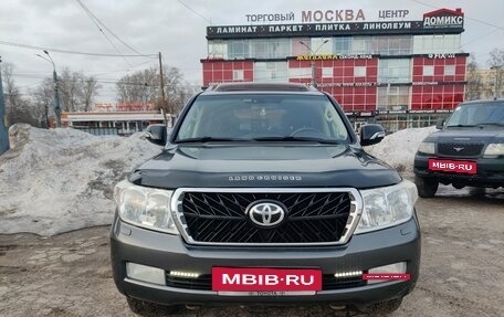 Toyota Land Cruiser 200, 2011 год, 3 150 000 рублей, 2 фотография