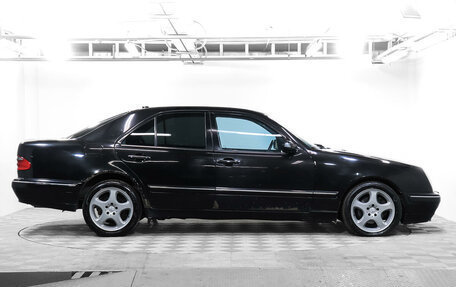 Mercedes-Benz E-Класс, 2000 год, 658 000 рублей, 4 фотография