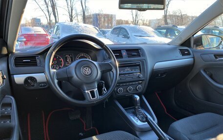 Volkswagen Jetta VI, 2013 год, 1 090 000 рублей, 5 фотография