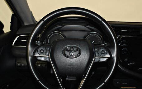 Toyota Camry, 2020 год, 3 490 000 рублей, 12 фотография