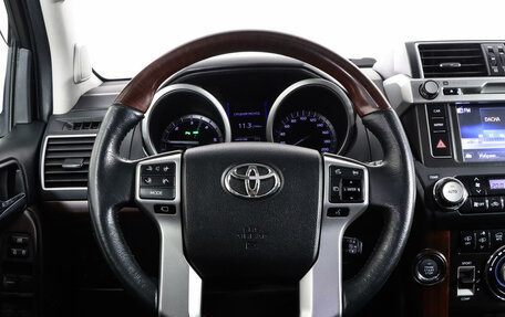 Toyota Land Cruiser Prado 150 рестайлинг 2, 2017 год, 4 831 000 рублей, 12 фотография