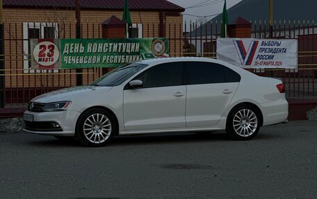 Volkswagen Jetta VI, 2010 год, 1 420 000 рублей, 2 фотография