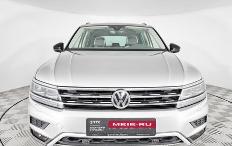 Volkswagen Tiguan II, 2020 год, 2 904 000 рублей, 2 фотография