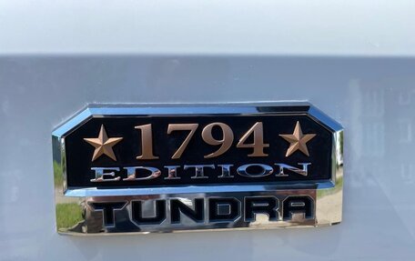 Toyota Tundra II, 2014 год, 5 650 000 рублей, 5 фотография