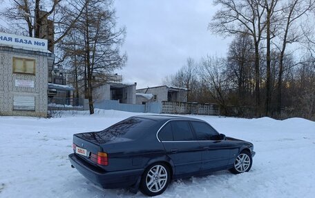 BMW 5 серия, 1988 год, 730 000 рублей, 21 фотография