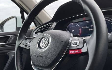 Volkswagen Tiguan II, 2018 год, 3 000 000 рублей, 14 фотография
