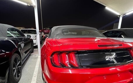 Ford Mustang VI рестайлинг, 2020 год, 2 999 000 рублей, 5 фотография
