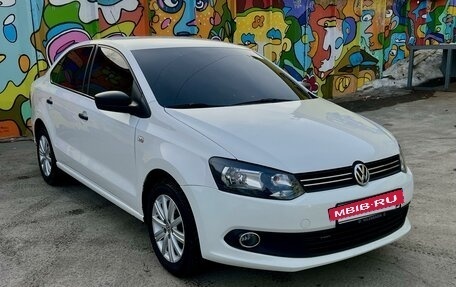 Volkswagen Polo VI (EU Market), 2011 год, 895 000 рублей, 3 фотография