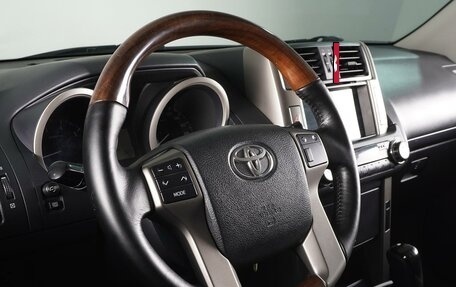 Toyota Land Cruiser Prado 150 рестайлинг 2, 2013 год, 3 149 000 рублей, 10 фотография