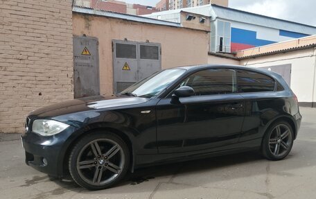 BMW 1 серия, 2008 год, 890 000 рублей, 6 фотография