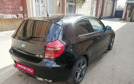 BMW 1 серия, 2008 год, 890 000 рублей, 11 фотография