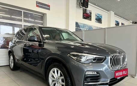 BMW X5, 2019 год, 6 180 000 рублей, 3 фотография