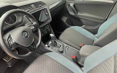 Volkswagen Tiguan II, 2019 год, 2 790 000 рублей, 15 фотография