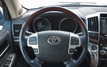 Toyota Land Cruiser 200, 2014 год, 4 789 000 рублей, 20 фотография
