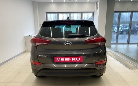 Hyundai Tucson III, 2017 год, 2 370 000 рублей, 7 фотография