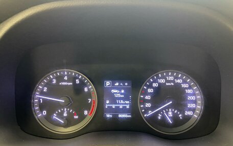 Hyundai Tucson III, 2017 год, 2 370 000 рублей, 17 фотография