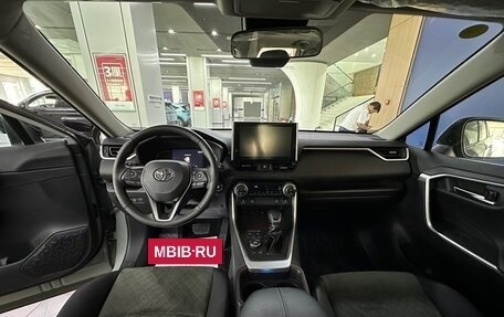 Toyota RAV4, 2024 год, 4 560 000 рублей, 8 фотография