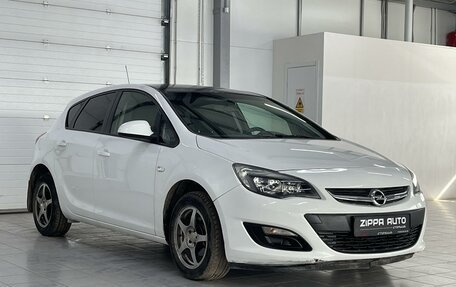 Opel Astra J, 2013 год, 999 000 рублей, 3 фотография
