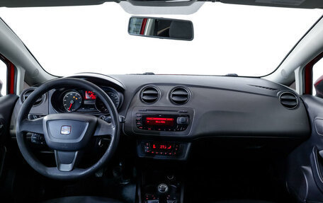 SEAT Ibiza IV рестайлинг 2, 2012 год, 680 000 рублей, 11 фотография