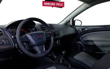 SEAT Ibiza IV рестайлинг 2, 2012 год, 680 000 рублей, 12 фотография