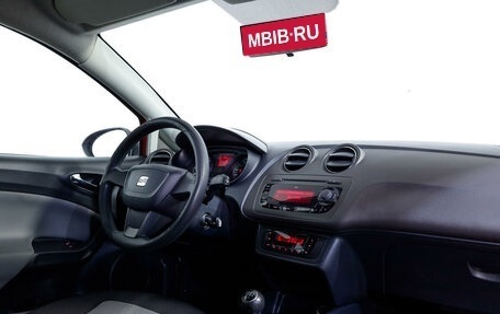 SEAT Ibiza IV рестайлинг 2, 2012 год, 680 000 рублей, 10 фотография